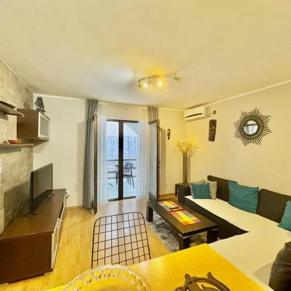 Apartments HMD, hotel in Budva