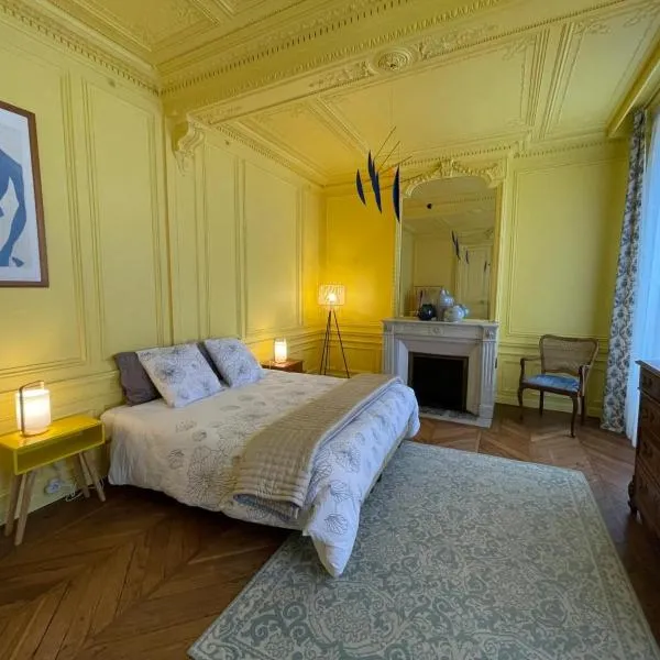 Le Clos de l'Ecu – hotel w mieście Romorantin