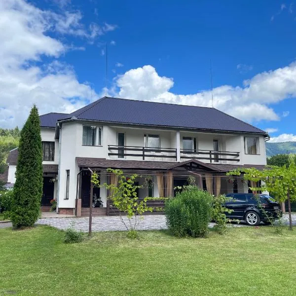 Beregynia, Hotel in Schdenijewo