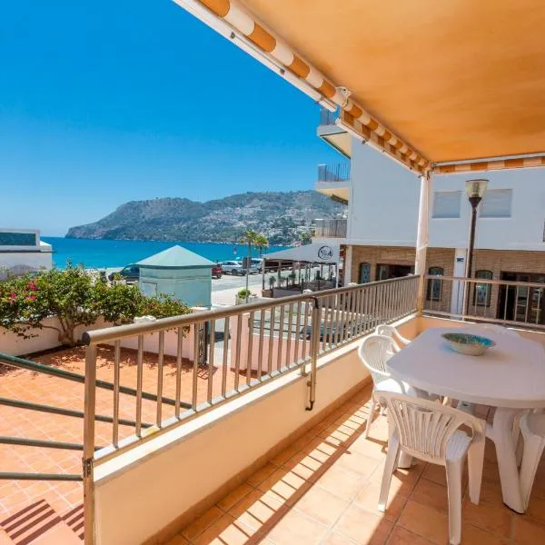 Smart Terrace Beachfront seaviews, hotel v destinácii La Herradura