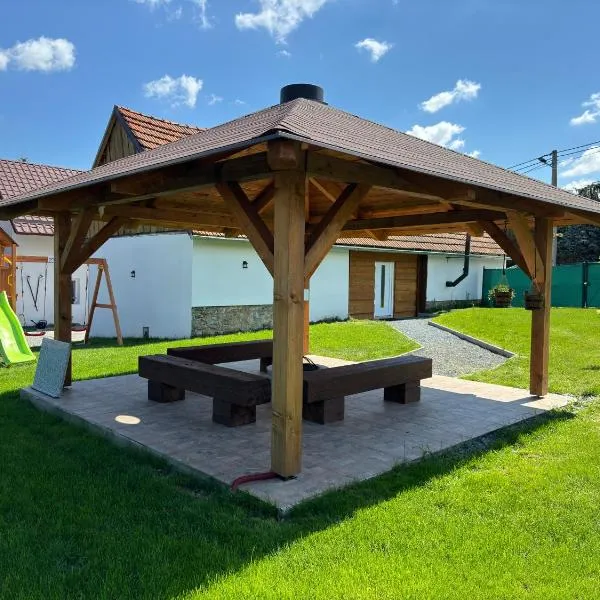 Malý statek Hradečná, hotel v destinaci Bílá Lhota