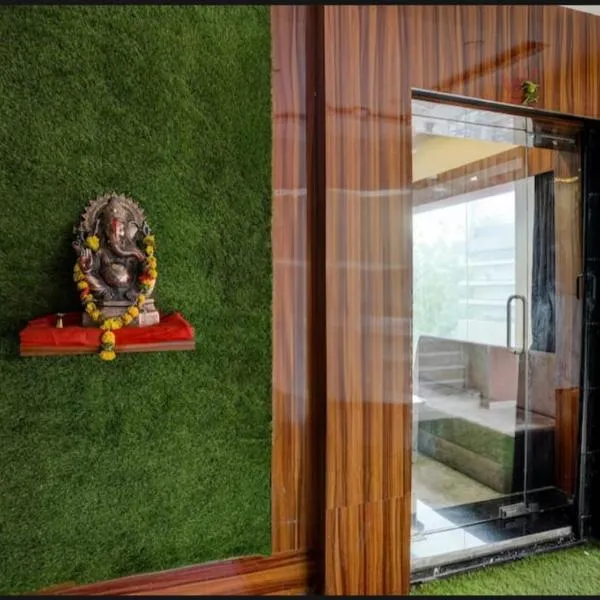 Hotel Shubham Inn Thaltej Ahmedabad photo 2