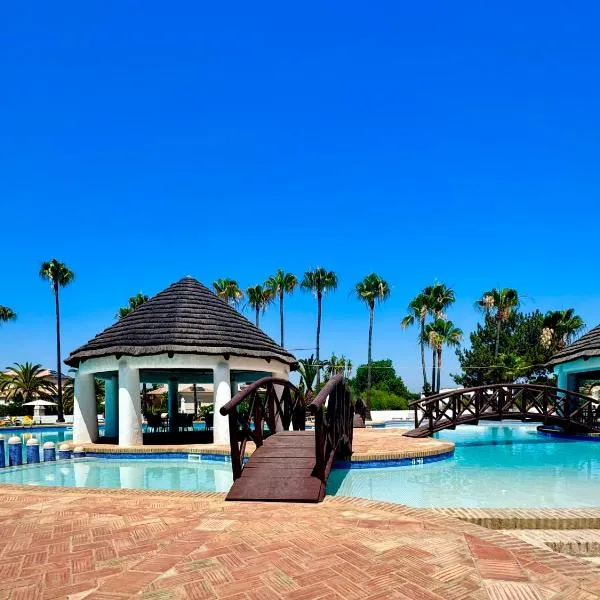 Sandnblue - Encosta Do Lago Resort Club - Quinta do lago near Beach & lake BEST LOCATION free parking free WiFi, hotel a Quinta do Lago