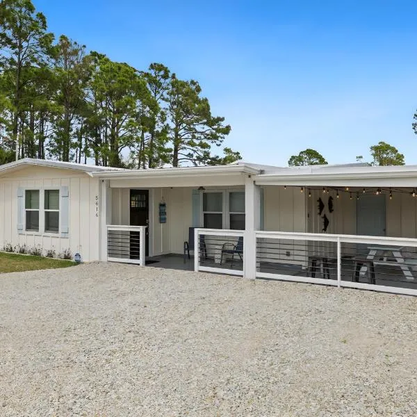 Sea Breeze House- 3 bd 2 ba 5 min walk to beach, Hotel in Panama City Beach