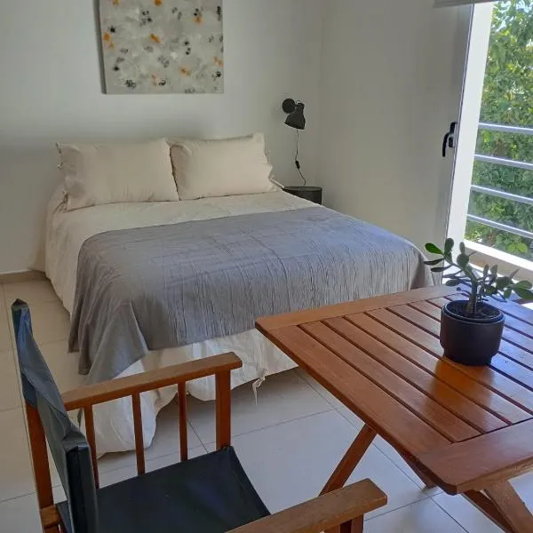 Monoambientes MOKA, hotel in Concepción del Uruguay