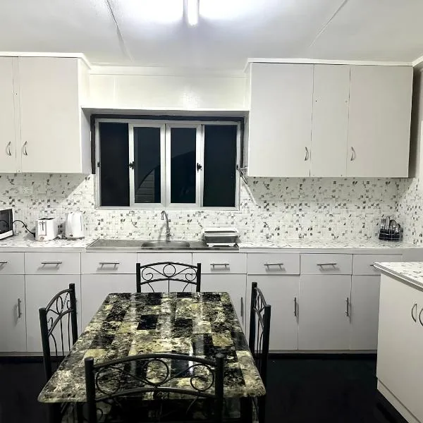 Great Holiday Home 2BDR Top Spot Labasa Jumanzuls Abode, hotel v Labase