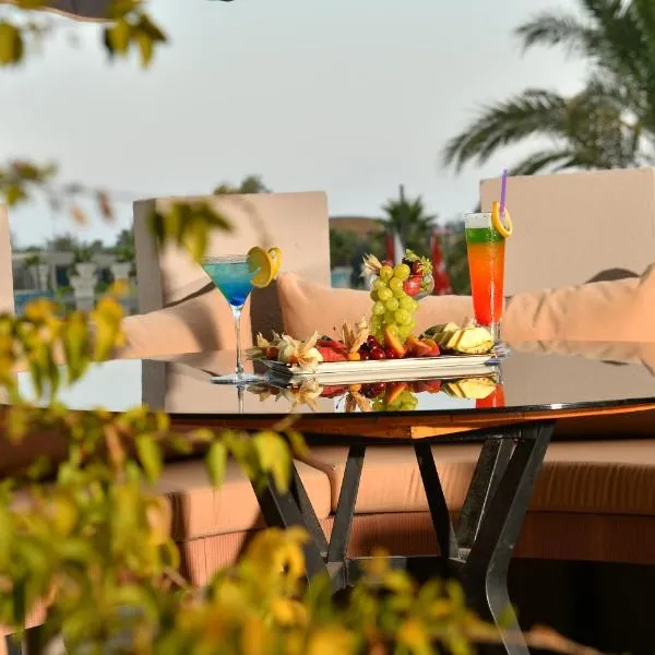 Miarosa Kemer Beach, hotel Kemerben