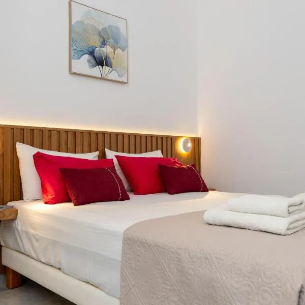 Epsilon Studios - 100m from the beach, by ZanteWize、チィリヴィのホテル