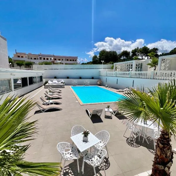 Hotel Sirena - Servizio spiaggia inclusive, hotel v destinácii Peschici