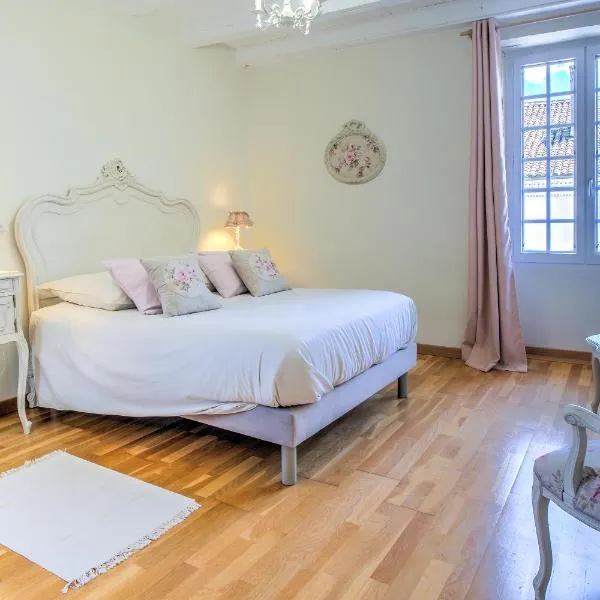 Gite Le Petit Saint Jean, hotel in Saint-Jean-de-Côle