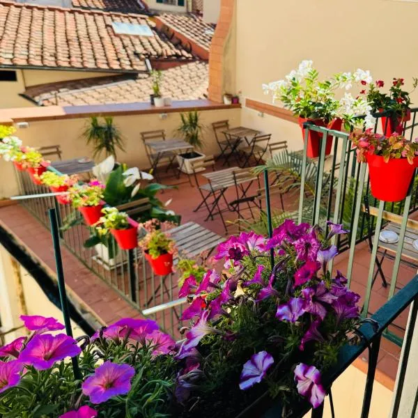 Emerald Palace, hotel ve Florencii