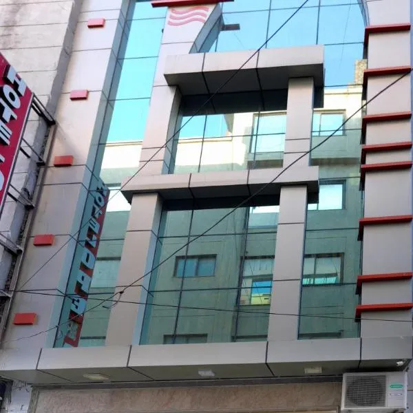 Hotel Oppera Mahipalpur- Delhi Airport, hotel di New Delhi