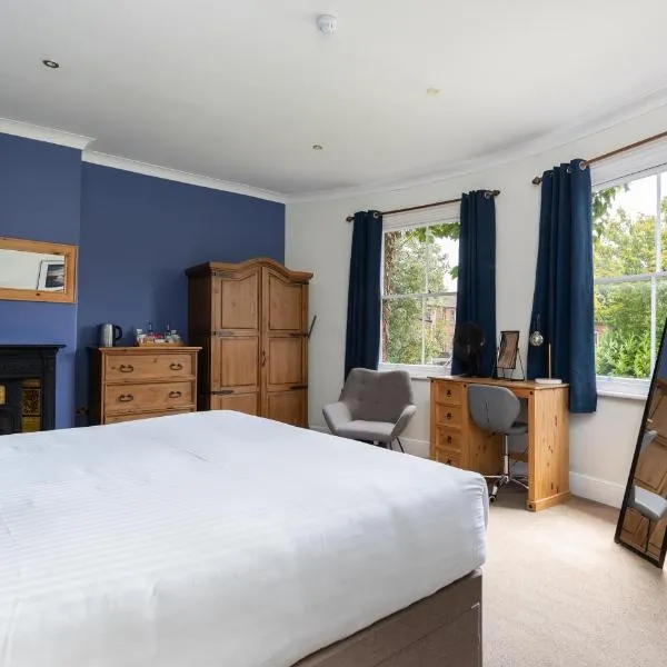 Hewitt's Restaurant & Rooms, hotel v destinaci Newport