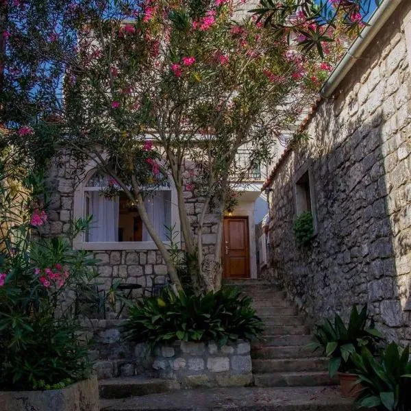 Apartments Villa Cardo, hotel Mali Stonban