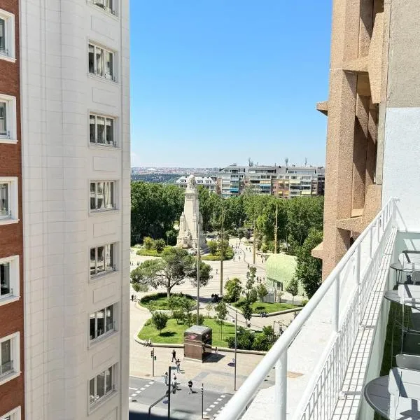 Habitaciones Madrid Plaza España, hotel din Madrid