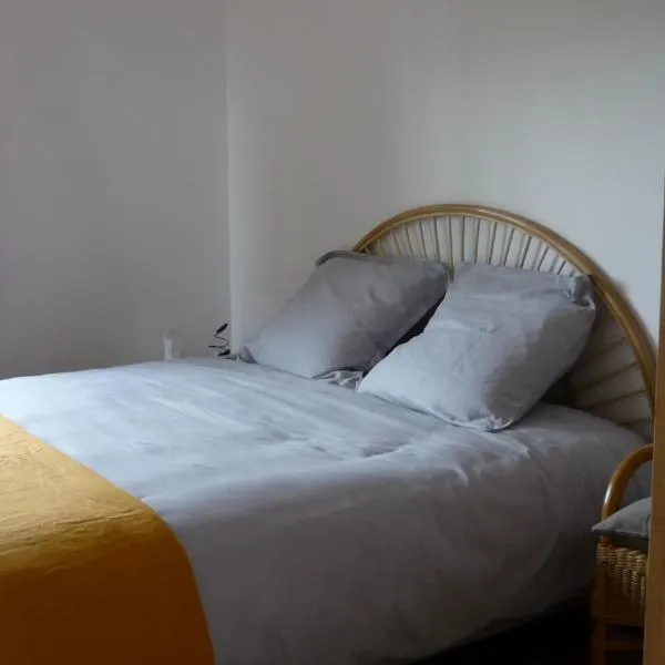 Chez Caroline, hotel v destinaci Rainneville