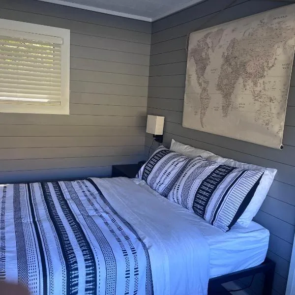 TeePee Room 16-Newly Renovated, hotell sihtkohas Roscommon