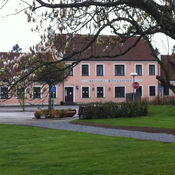 Skivarps Gästgivaregård, hotel v destinaci Skivarp