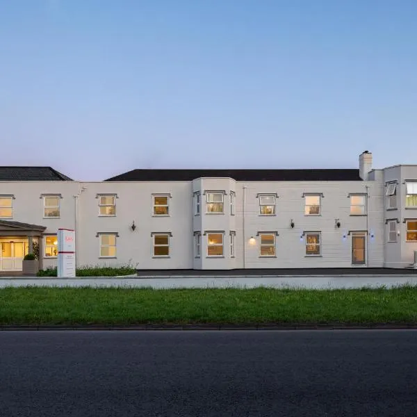 Ramada by Wyndham Cheltenham, hotel v destinaci Cheltenham