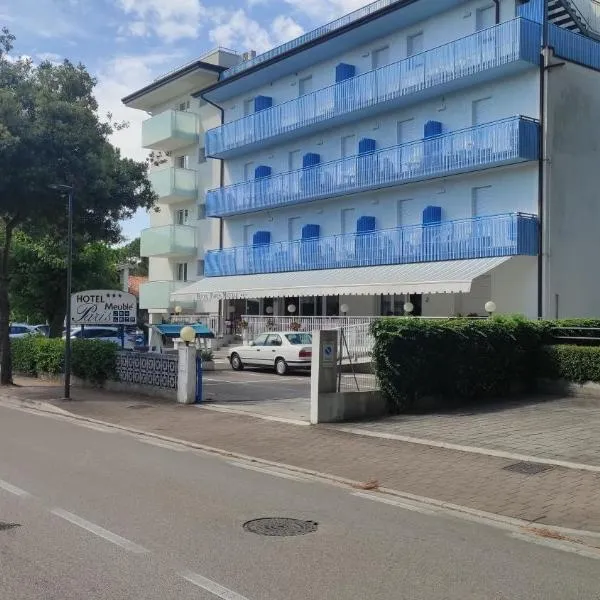 Hotel Paris, khách sạn ở Lignano Sabbiadoro