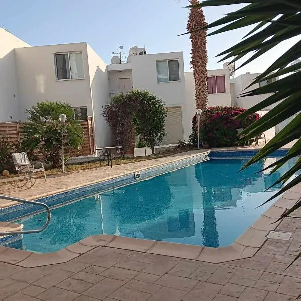 Summer Bliss Apartment Peyia, hotel em Peyia