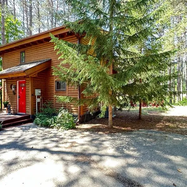 Crystal Mountain Cabin-Shuttle Pass Included!, hôtel à Thompsonville