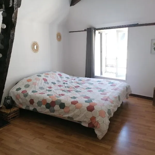 Gîte à Sées avec garage privé en centre ville, hotel v destinácii Sées