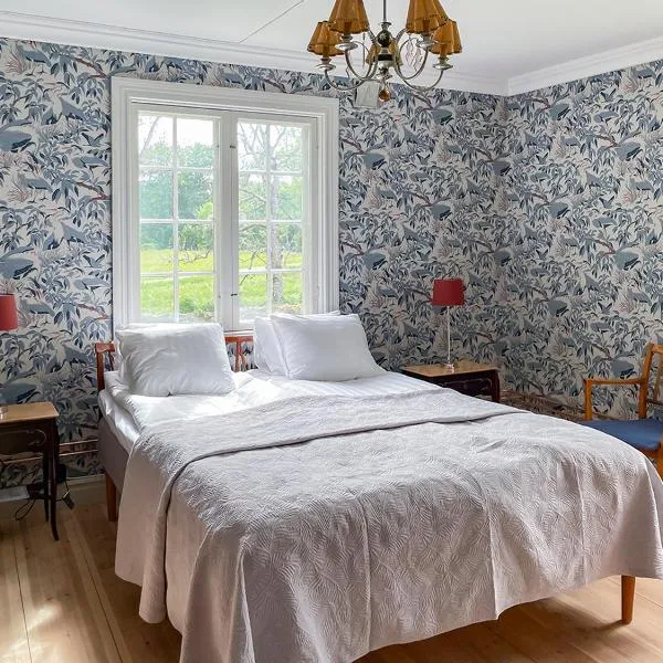 Trädgårdshotellet Årås Säteri och Trädgårdar, hotel en Dalum