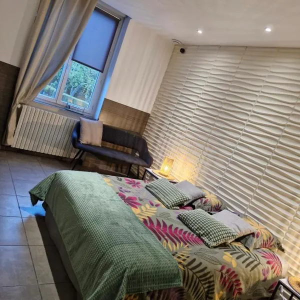 HÔTEL Le 6 3 Home PORT EN BESSIN Parking privé gratuit – hotel w mieście Port-en-Bessin-Huppain