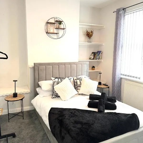 Ty Noah- Newly Refurbished Home In The Heart Of Pembrokeshire, hotel in Milford Haven