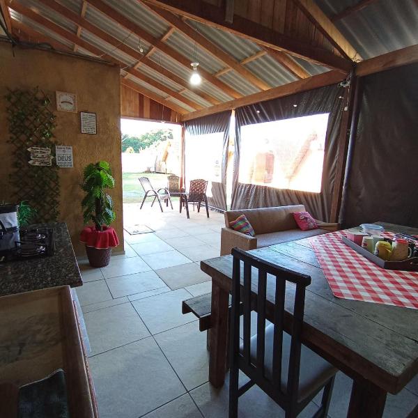 Cabana com Ar condicionado e area de cozinha e banheiro compartilhado a 10 minutos do Parque Beto Carrero - Foto 4