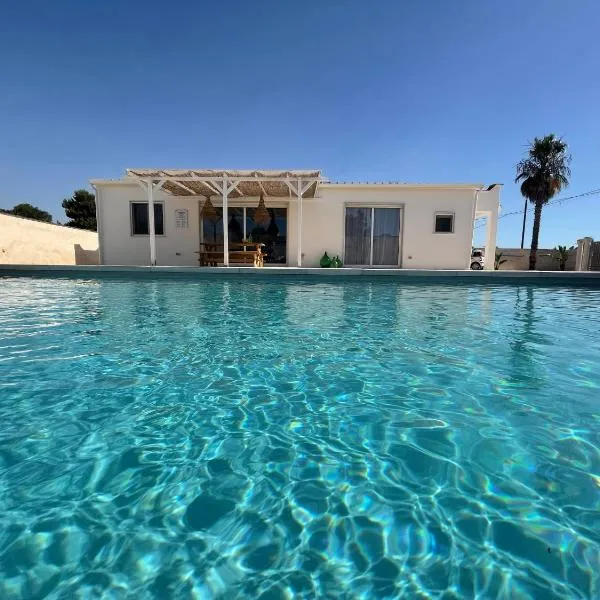 CASA OLEA a San Pietro in Bevagna - Casa Vacanze in Puglia - Ferienhaus in Apulien - summer cottage in Apulia, hotel v destinácii San Pietro in Bevagna