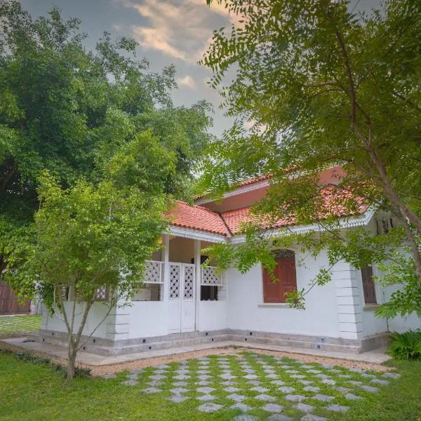 Idda Boutique Villa - Four Bedroom Luxury Villa with Private Pool Near the Beach, hotel v destinaci Ahangama