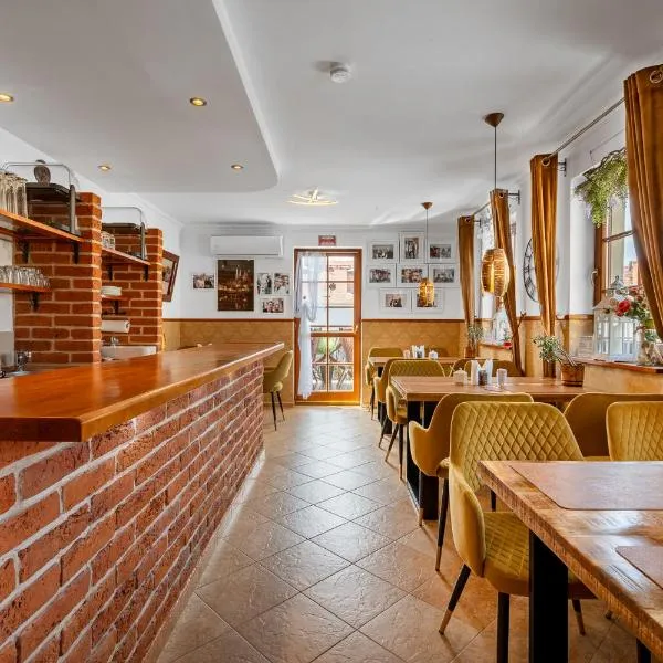 Pensjonat Miejski, hotel v destinaci Zhořelec
