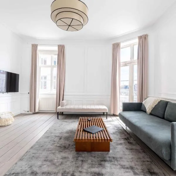 Chic Apartment in Vibrant Area by Copenhagen Canals, hotel a Copenhaguen