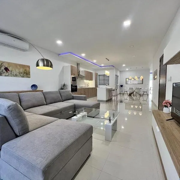 Carousel Apartments, ξενοδοχείο σε Qrendi