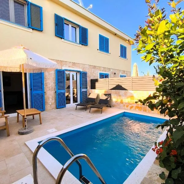 Limun House, khách sạn ở Zaton