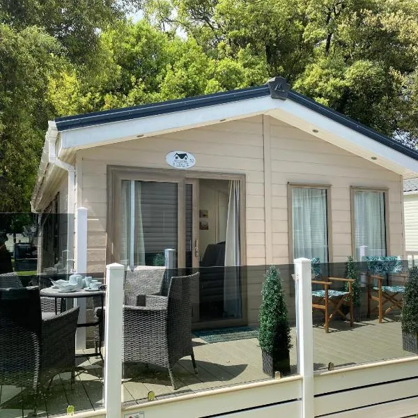 Sea Shore Lodge Mudeford, hotel v destinaci Christchurch