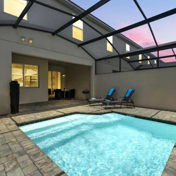 Solara Villa with Themed Rooms and Private Pool, hotel in Kissimmee