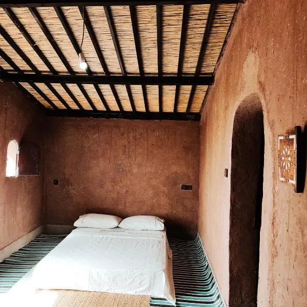 Silent Camp, hotel Mhamidban