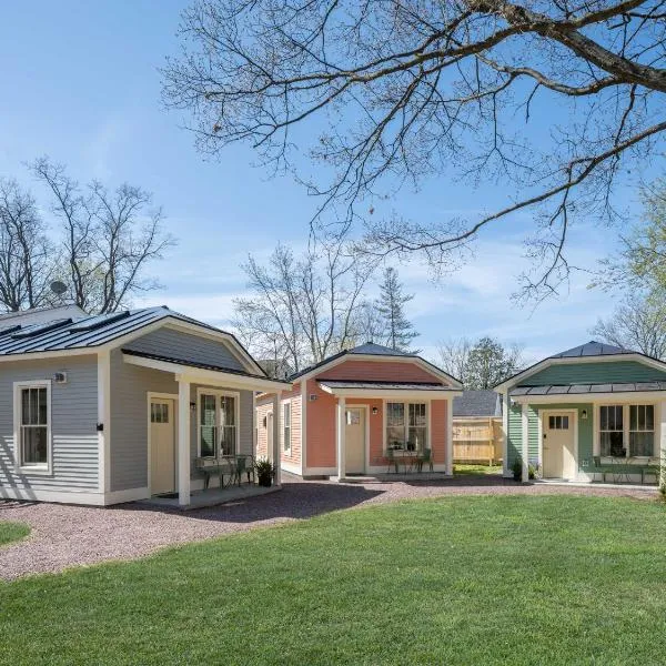 Queen City Bungalow & Cottages, hotel v destinaci Burlington