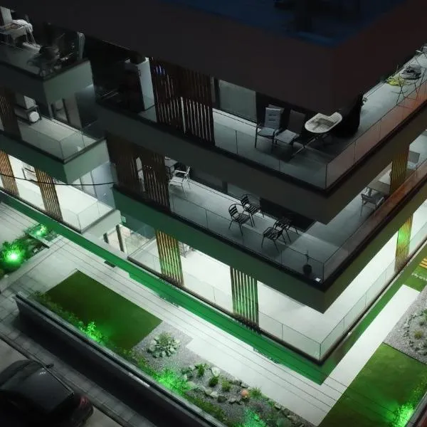 Project Georgiadi #1 - Modern Apartment in peaceful neighborhood - 15 mins from Loutra Pozar, hotel v destinaci Aridaía
