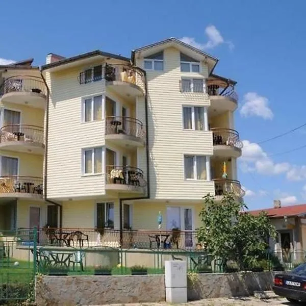 Къща за Гости "Прохлада", hotel in Sinemorets