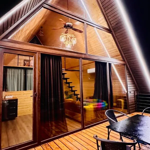 Aleksandria house โรงแรมในChinkadzeebi