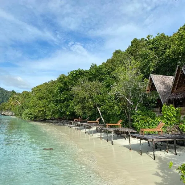Warahnus dive homestay, hotel v destinaci Kri