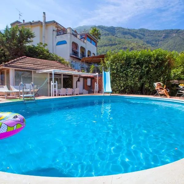 Villa Amore seaview pool garden & SPA, готель у місті Кастелламмаре-ді-Стабія