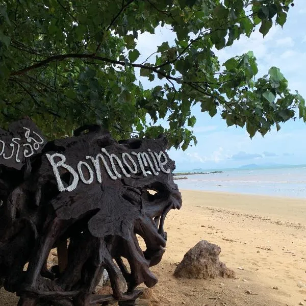 Bonhomie Beach Cottage, hotel v destinaci Ko Jum