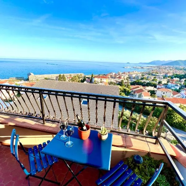 Attico Pietra Ligure 2 Free Parkings & Bike, Hotel in Pietra Ligure