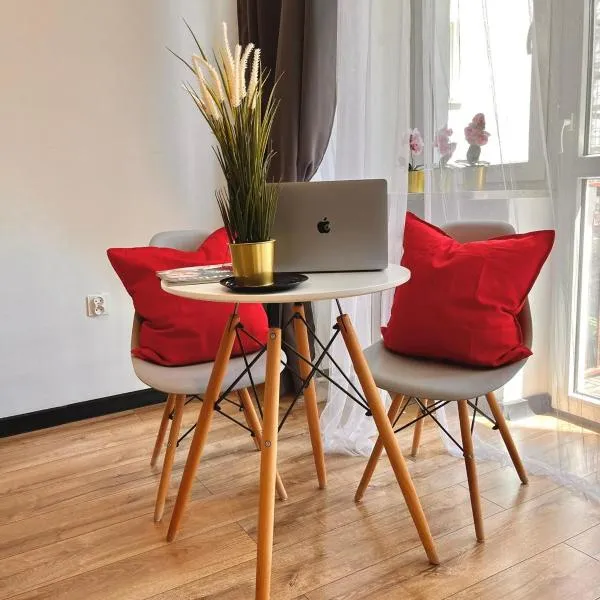 Best 1 Room Condo in Warszawa Center, hotel in Warsaw