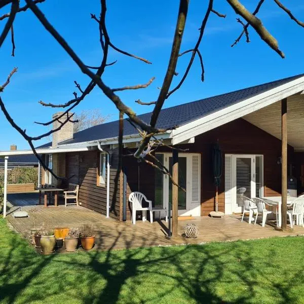 Sunset Lodge dk, hotel u gradu Stubbekøbing